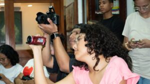 Niños y jóvenes de Cartagena buscan apoyo de 1.500 personas para realizar película comunitaria “La Chancleta”