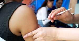 Minsalud lanza llamado a la vacunación contra la fiebre amarilla ante aumento de riesgo por temporada de alta movilidad