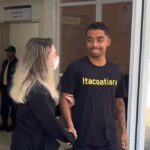 ‘Bodyboarder’ atlanticense Thomas Rovira se levantó de la cama y caminó con más propiedad: ¡sorprendente recuperación!