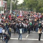 Docentes que protestan intentaron llegar al estadio en el que se inaugurará el Mundial: ¡hay tensión en México!