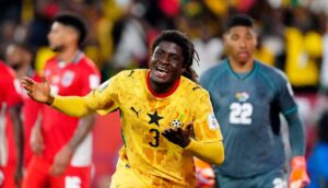 Panamá se embolsillaba el empate, pero por parpadear en el último minuto Ghana lo derrotó
