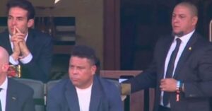 No dejan de viralizarse las caras de apatía de Kaká, Ronaldo y Roberto Carlos ante soso empate de Brasil