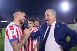 La “mano milagrosa” del DT Alfaro pondrá a debutar a Paraguay en un Mundial después de 16 años