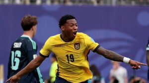 ¡Ecuador sigue viva en el Mundial! Haciendo lo impensado, remontó y venció a la poderosa Alemania