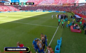 “Acá no pasamos anuncios en tiempo de hidratación”: comentarista de Telemundo compaginó con la teoría del DT Klopp