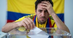 Los colombianos que van al Mundial y su intríngulis por la segunda vuelta presidencial: ¿yaper con el voto?
