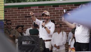 Presidente electo De la Espriella hace presencia en Campo de la Cruz para hablar de seguridad y desarrollo