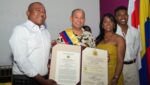 Juan Carlos Ospino, director de Carnaval de Barranquilla, recibe condecoración del Congreso de la República