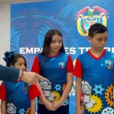 De la Espriella anuncia respaldo al talento joven: 15 niños viajarán a Japón para representar a Colombia en Mundial de Robótica