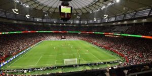 Apenas pise el gramado del BC Place, Colombia será la primera selección en jugar en las tres sedes del Mundial