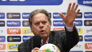 Si en lo futbolístico la cosa arde, en lo administrativo también: presidencia de Jesurún en la FCF quedaría en vilo