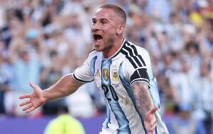Argentina, otra vez con garra, venció a Suiza y es semifinalista: ¡firme en la defensa del título!