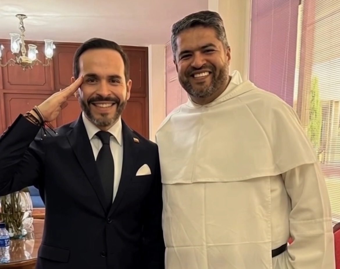 Un fraile con experiencia en educación fue designado por el presidente electo, Abelardo de la Espriella, nuevo director del SENA