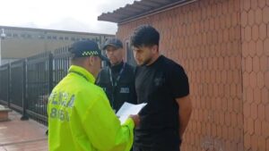 Capturan a hijo de reconocido exfutbolista de Millonarios señalado de integrar banda delincuencial dedicada a estafas digitales