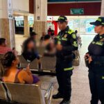 Más controles, más seguridad: la Policía blinda la Terminal de Barranquilla en temporada de vacaciones
