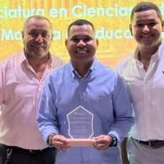 Concejal Alexis Castillo recibe destacada distinción de la Uniatlántico por su legado en la educación