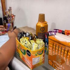 Alcaldía de Soledad y Policía Nacional incautan 919 productos sin registro Invima
