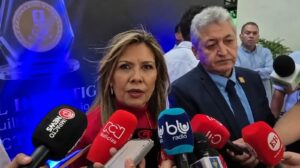 Fiscal general desmiente rumores de renuncia y busca primer encuentro con el presidente electo Abelardo de la Espriella