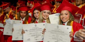 Uniautónoma celebró 59 años de historia con la graduación de nuevos profesionales