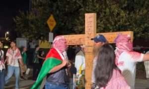 ¡Aparten la religión del fútbol! En Canadá esperan que israelí no vuelva a increpar a seguidores de Argelia