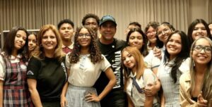 “Barranquilla sigue liderando el tránsito directo de sus jóvenes a la educación superior”: alcalde Char