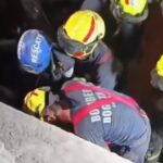“Encontramos vida bajo los escombros”: Bomberos de Bogotá salvaron a un hombre atrapado en Cali tras terremoto