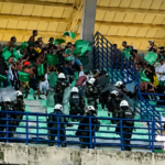 Un policía grave y 20 personas más heridas tras enfrentamientos entre hinchas de Nacional en el Jaraguay de Montería