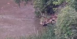 Un baño entre amigos terminó en tragedia: joven murió por inmersión en un jagüey de Galapa