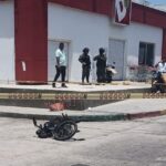 Un presunto extorsionista herido y otro capturado tras balacera con uniformados del Gaula Militar en Santo Domingo