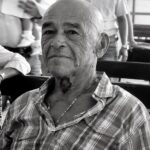“Un motociclista lo arrolló y lo dejó tirado”: muerte de adulto mayor tras siniestro en el barrio La Luz
