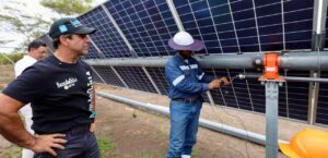 “¡En Barranquilla, el sol se convierte en energía para todos!”: avanza construcción de granja solar en Juan Mina