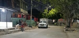 Hombre fue ultimado a bala por criminales en vía pública del barrio Santa María, en Barranquilla