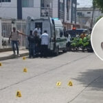 Persecución sicarial deja un motociclista asesinado en plena vía pública del barrio El Valle, en Barranquilla