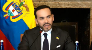 Presidente De la Espriella objeta proyecto de ley sobre cargos directivos “por razones de constitucionalidad e inconveniencia”
