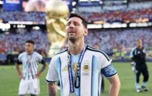 “Fue una decisión que dolió”: Messi anuncia su retiro de la Selección Argentina, con la que ganó todo