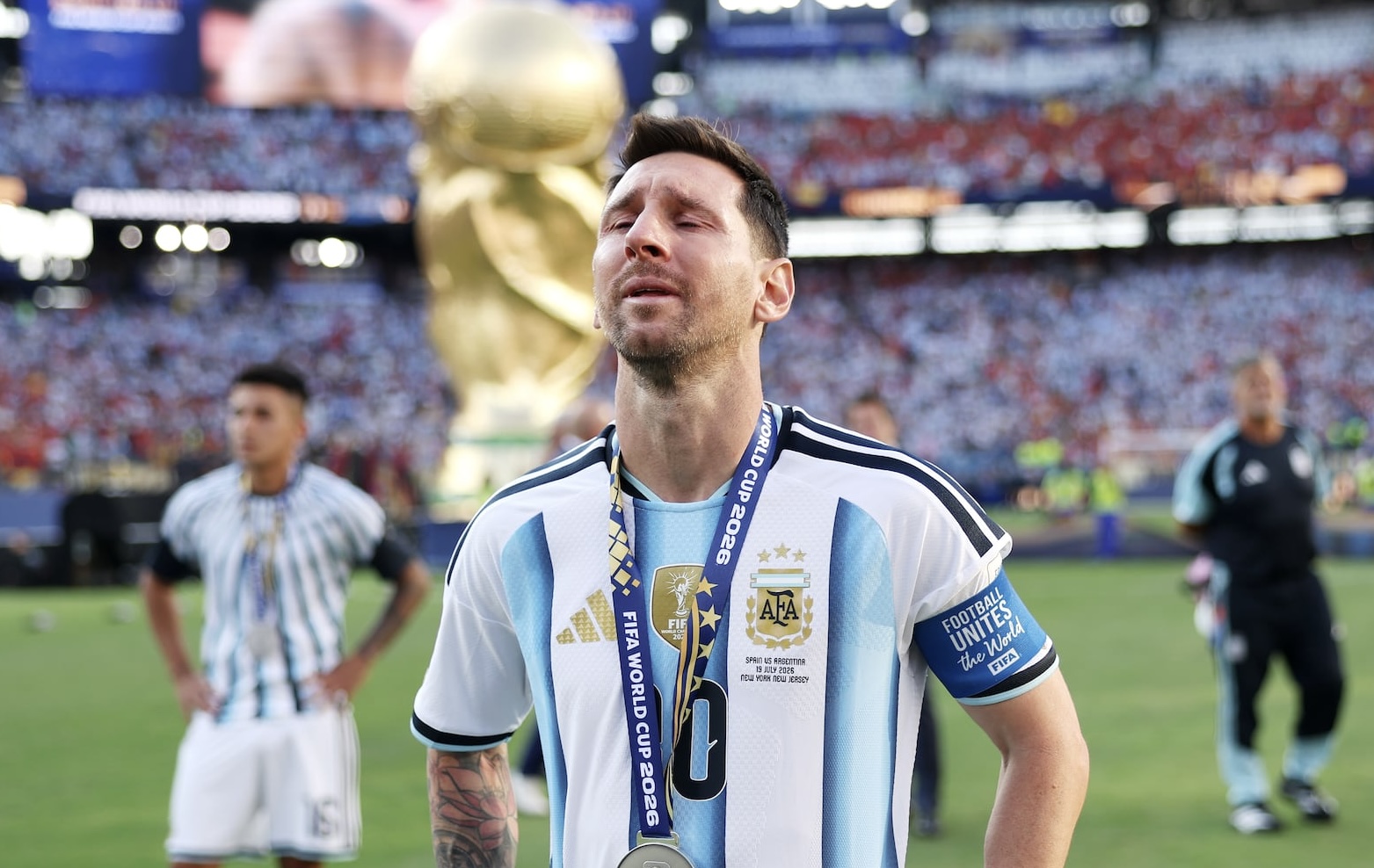 “Fue una decisión que dolió”: Messi anuncia su retiro de la Selección Argentina, con la que ganó todo