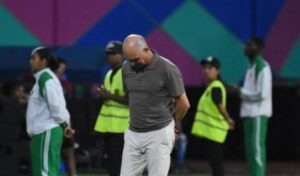 ¡Goleada ante América dolió! Arias habló de su continuidad, del caso Peña y su relación con la hinchada