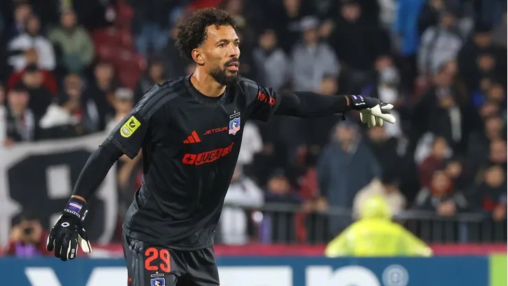No deja de resonar el debut de Vozinha en Chile con Colo-Colo: ¡sacó su arco en cero!