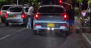 ¡Pilas, conductores! Cae la noche y en la glorieta de la Vía 40 con carrera 46 andan hurtando retrovisores