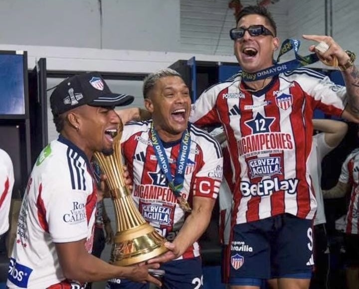 Teo publicó una foto celebrando la estrella 12 en el Atanasio Girardot de Medellín: ¿su respuesta a James?