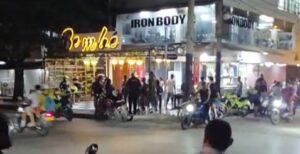 Ataque extorsivo sacude al comercio en Soledad: desconocidos dispararon contra locales y dejaron un herido