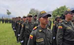Policía Nacional buscaría incorporar 10.000 auxiliares al año y profesionalizarlos con contratos de hasta 5 años