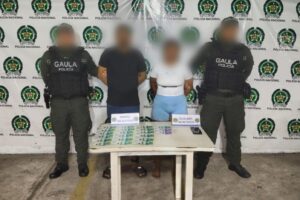 Cuando intentaban escapar, Gaula captura a dos presuntos extorsionistas de los Pepes en San Luis, Barranquilla