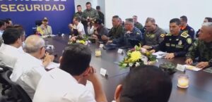 Gobierno y cúpula de las FF. MM. y Policía llegan de nuevo a Santa Marta: presentan avances de ofensiva contra las ACSN