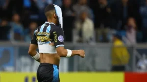 José Enamorado habría sido estafado en Brasil por sujeto que se hacía pasar como DT del Gremio