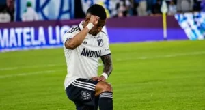 Jhomier Guerrero le diría “adiós” al resto del año con Millonarios: sufrió dura lesión tras juego contra Santa Fe