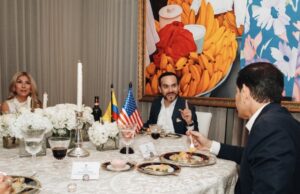 Con una cena en su residencia en Lagos de Caujaral, De la Espriella cerró la visita de Marco Rubio