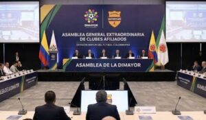 Reunión de escogencia del canal que transmitirá el fútbol colombiano en 2027 acabó con acuerdo de confidencialidad: ¿eligieron?