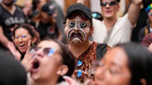 Actores culturales protestaron en Bogotá por reducción presupuestal proyectada por el Gobierno nacional para el Ministerio de Cultura