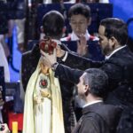 En primera instancia, juez ordena a De la Espriella abstenerse de participar en actos religiosos ejerciendo como presidente